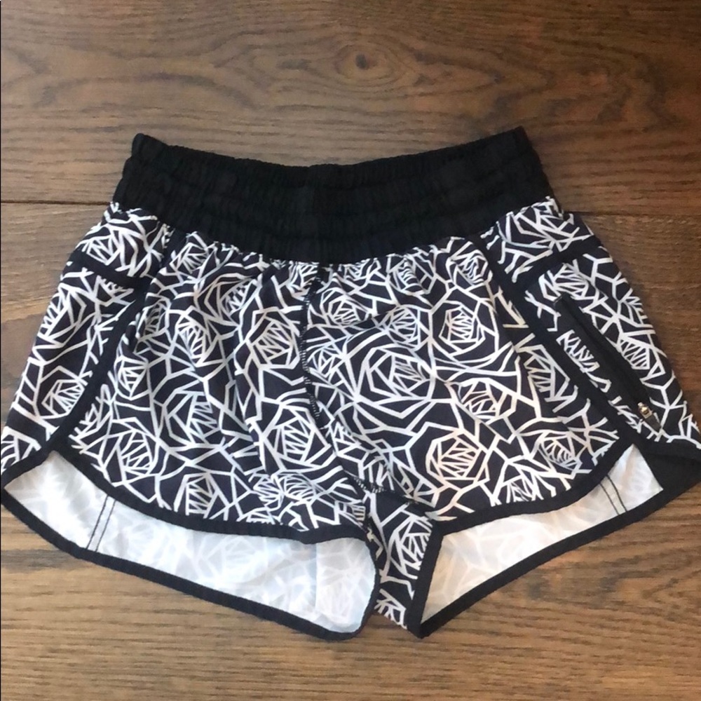 Lululemon black/white shorts with liner. Size 8